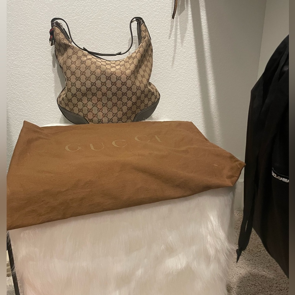 Authentic Gucci GG monogram hobo! Gently loved! Condition as pictured! No odors!